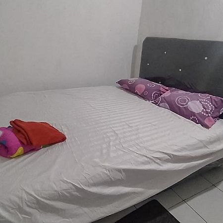Hotel Mutiara Batulicin Redpartner Kampung Baru エクステリア 写真